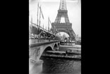 La Seine, le Pont d'Iéna et la Tour Eiffel