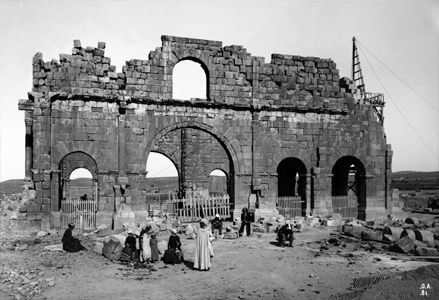 Ruines Romaines à Lambessa près Batna (Algérie)