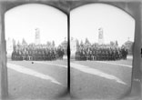 Groupe de Mobiles de Belfort au Cimetière (stéréoscope)