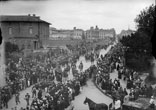 Cavalcade sur le Pont