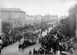 Cavalcade sur le Pont