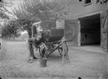 La Remise Paul lavant la voiture