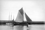 Bateau de pêche dans le port de Le Palais