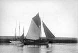 Bateau de pêche dans le port de Le Palais