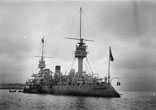 Le croiseur cuirassé Dupuy de Lome en rade