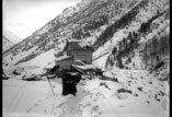 Route de la Raillère à Mauhourat. Dégâts de l'avalanche